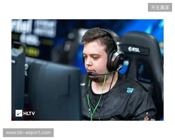 媒体爆料:Eternal Fire计划围绕Calyx和jottAAA搭建国际阵容 媒体爆料:Eternal Fire计划围绕Calyx和jottAAA搭建国际阵容